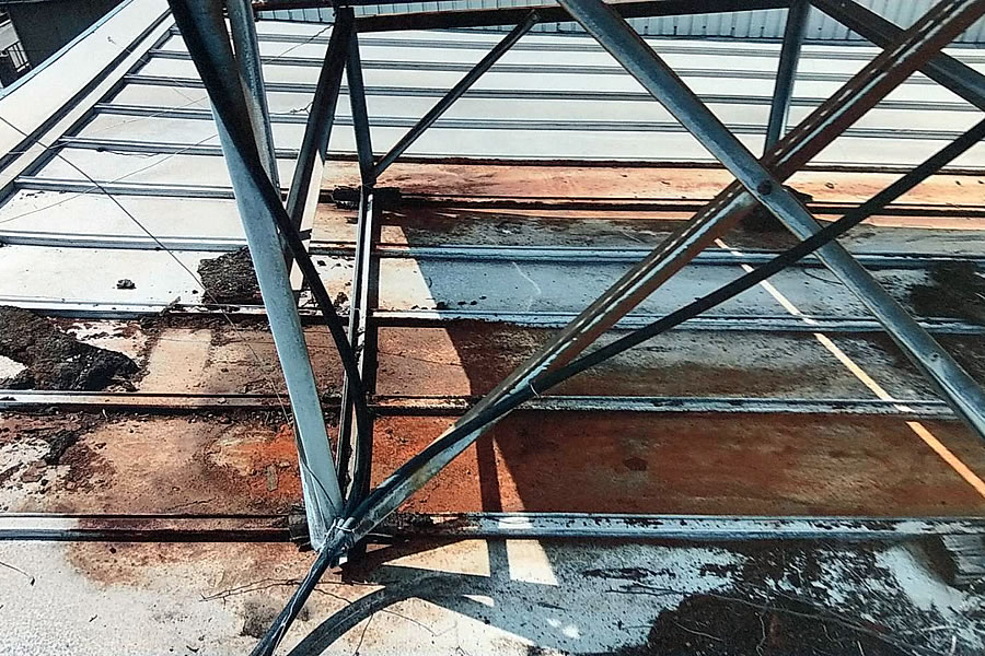 屋根修繕・防水塗装（施工前）